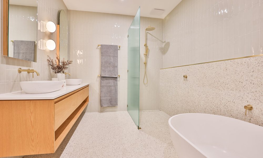 Wurlong Drive, Gol Gol bathroom design from Mildura's favourite home builders, UBS Mildura