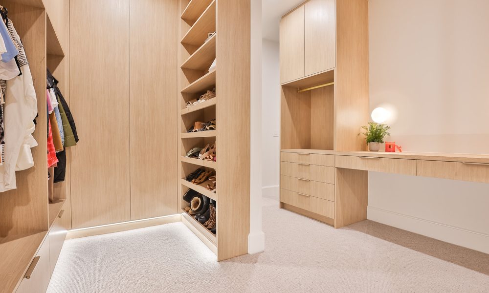 Wurlong Drive, Gol Gol walk-in wardrobe design from Mildura's favourite home builders, UBS Mildura