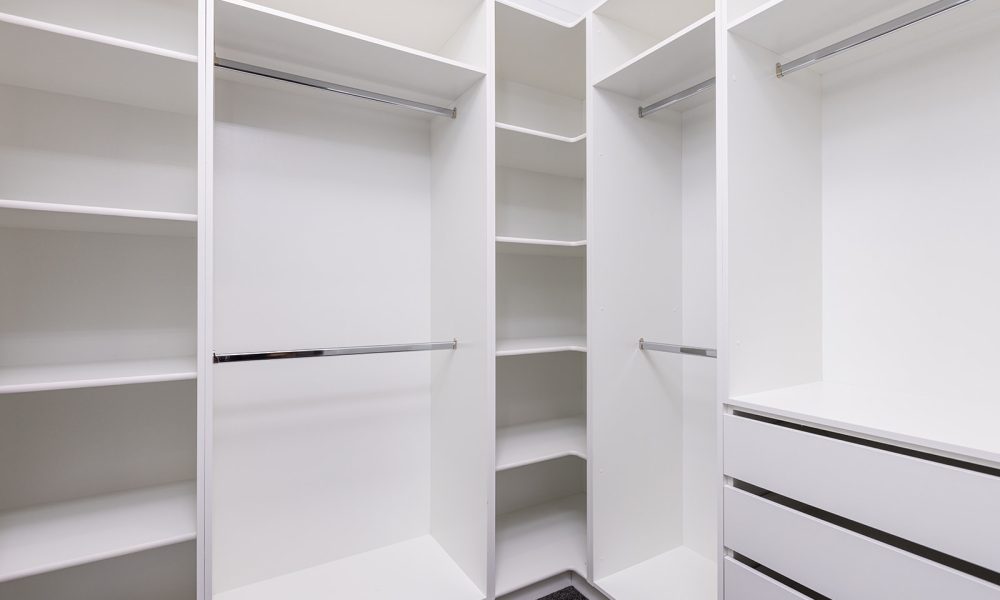 151 Mena Road walk-in wardrobe design from Mildura's favourite home builders