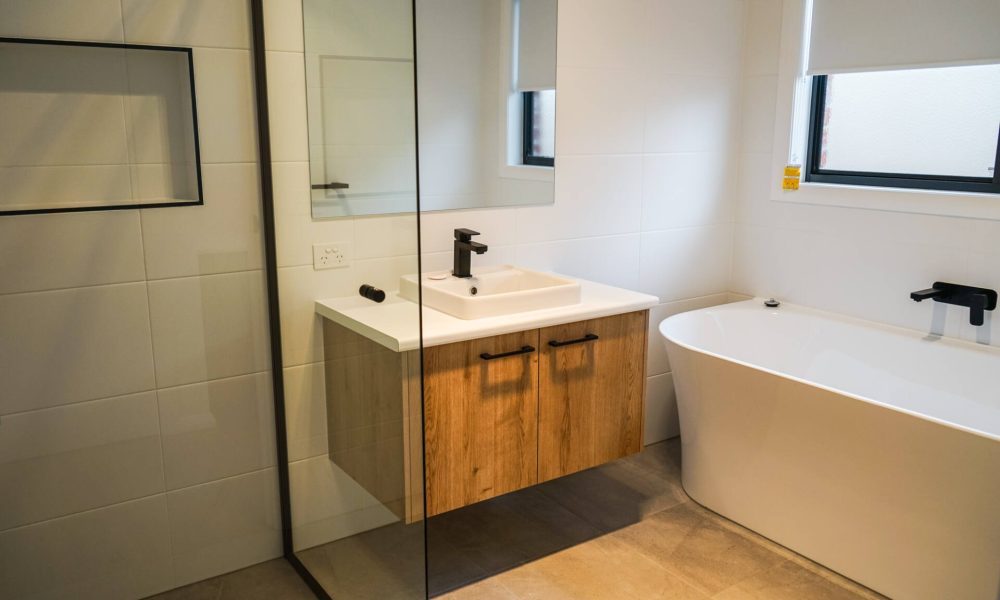 Lot 72 Limpidi Drive bathroom design from Mildura's favourite home builders, UBS Mildura