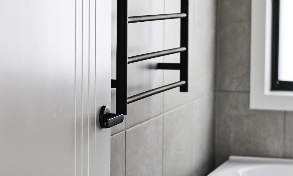 Fairways Drive, Mildura bathroom design from Mildura's favourite home builders, UBS Mildura