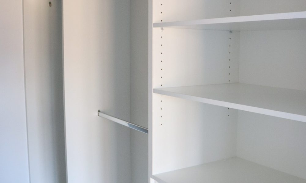 Morrison Court, Mildura walk-in wardrobe design from Mildura's favourite home builders