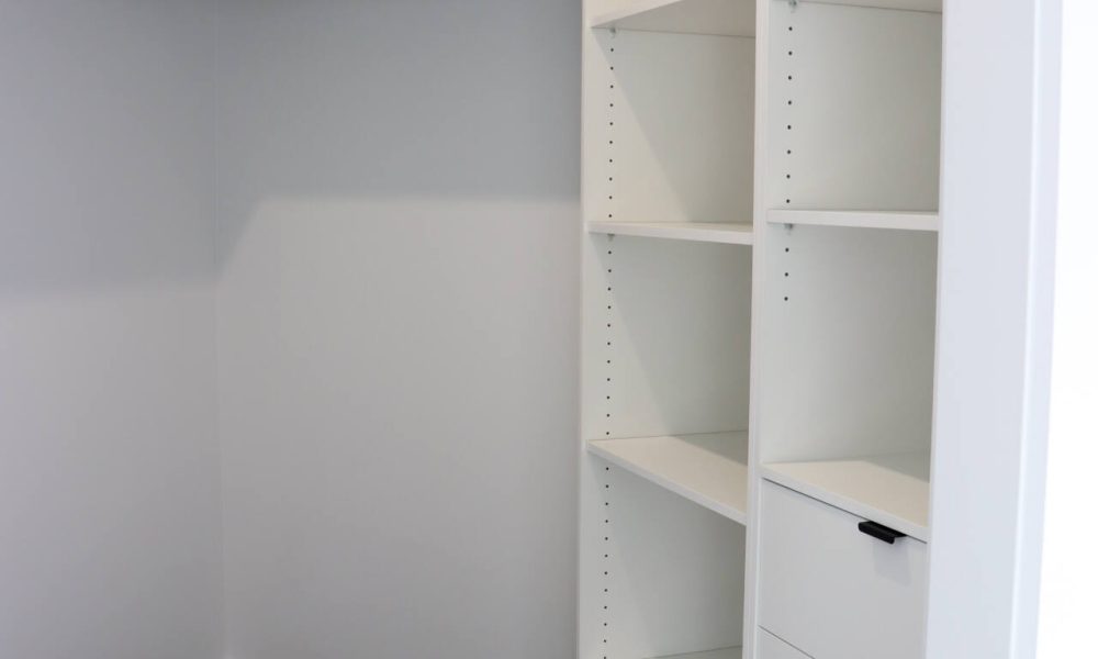 McEdwards Street, Birdwoodton, Mildura walk-in wardrobe design from Mildura's favourite home builders, UBS Mildura