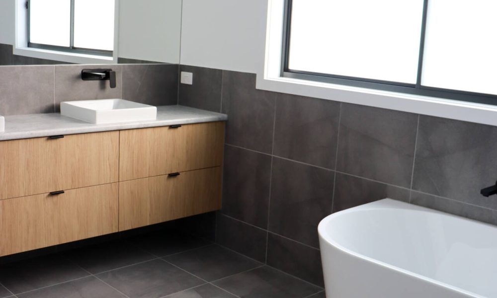 McEdwards Street, Birdwoodton, Mildura bathroom design from Mildura's favourite home builders, UBS Mildura