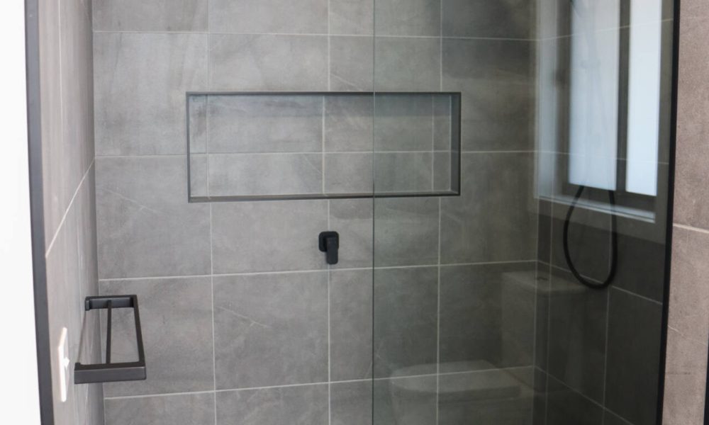McEdwards Street, Birdwoodton, Mildura bathroom design from Mildura's favourite home builders, UBS Mildura