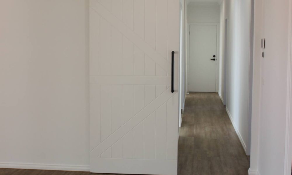 Lot 19 Kari Drive hall way design from Mildura's favourite home builders