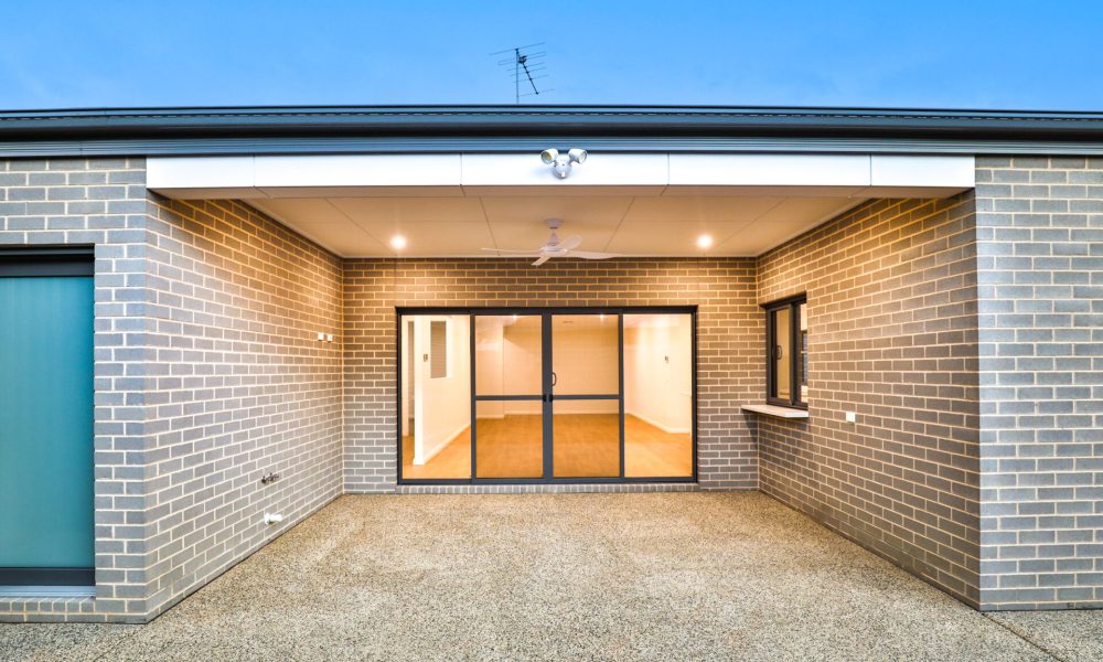 LR.2506030024